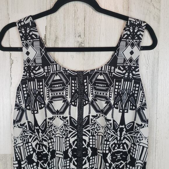 NWOT Color Block Stretchy Faux-Leather Detail Mini Sleeveless Dress Size Medium - Picture 2 of 14